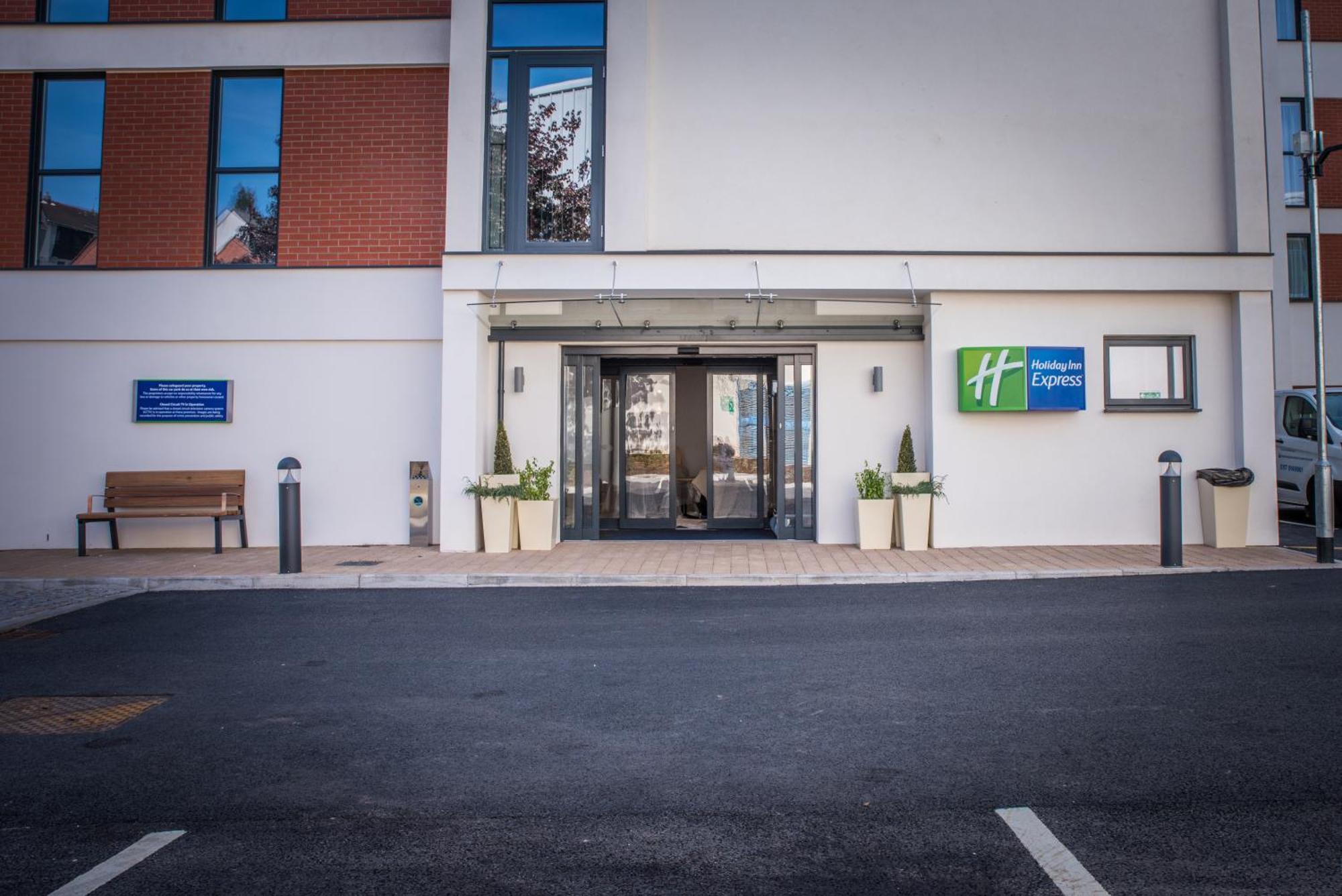 Holiday Inn Express - Exeter - City Centre By Ihg Esterno foto