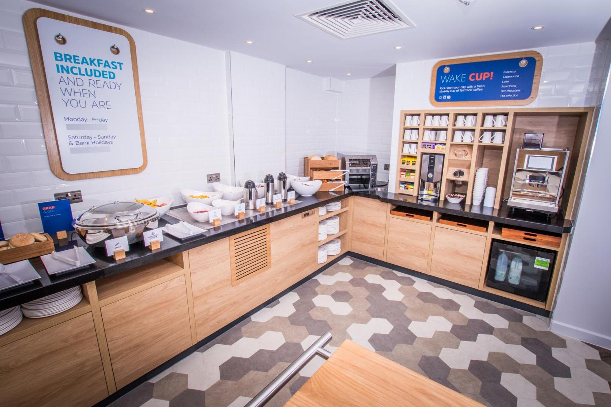Holiday Inn Express - Exeter - City Centre By Ihg Esterno foto